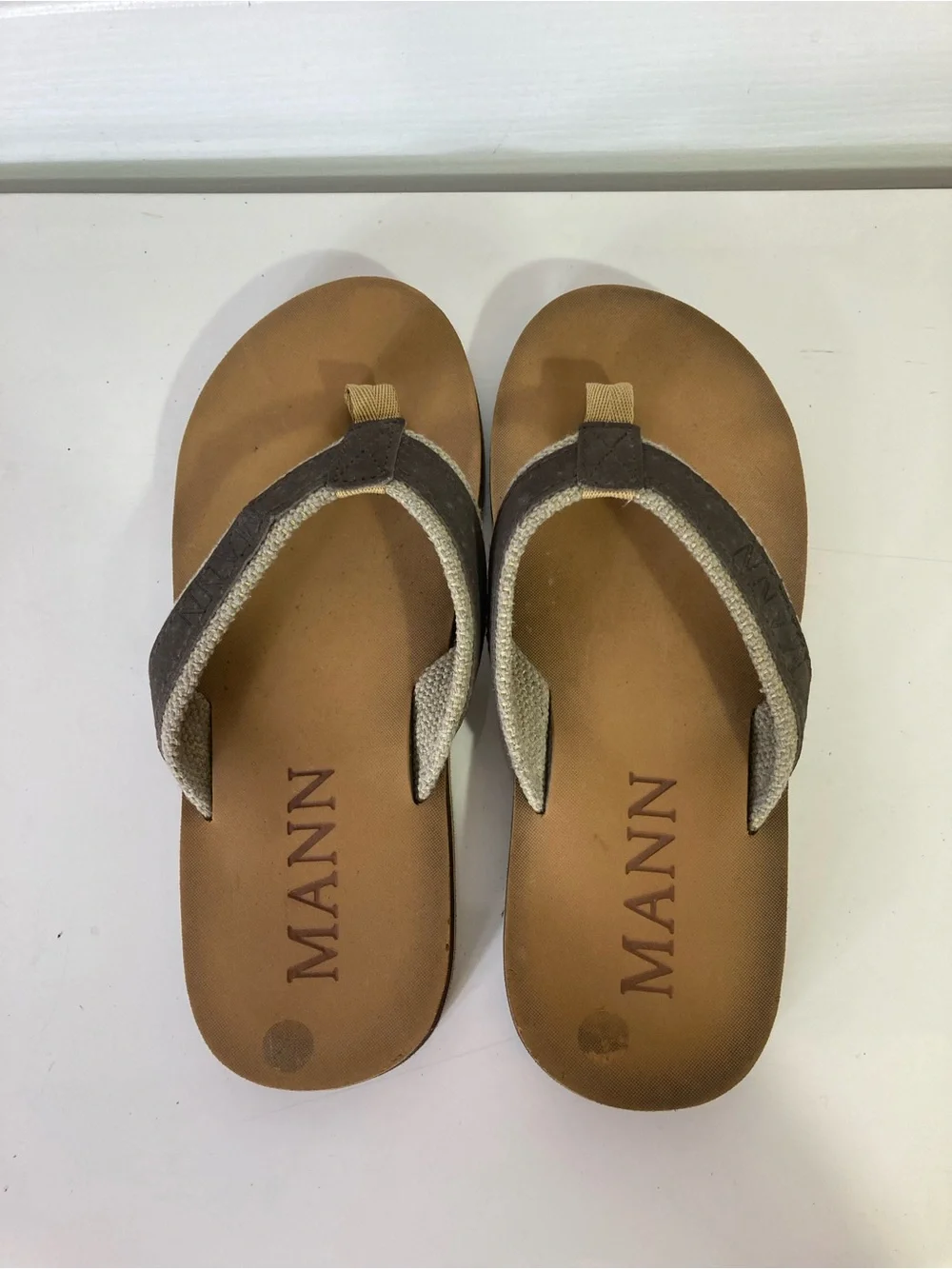 MANN Sandals Men 10.5 Brown Thong